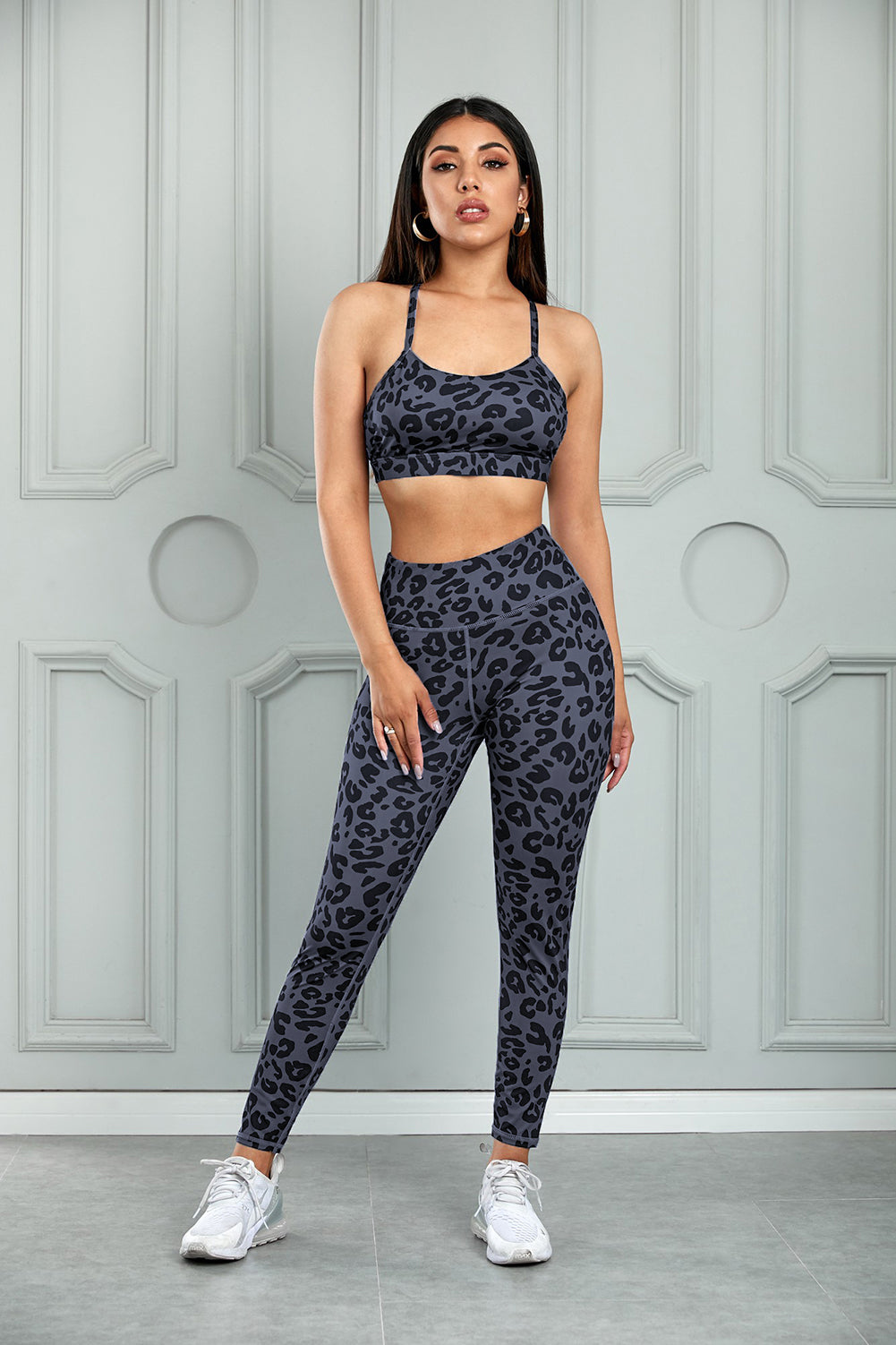 Leopard Cutout Sports Bra and Leggings Set - 2 PCS - T - 1 COLOR -