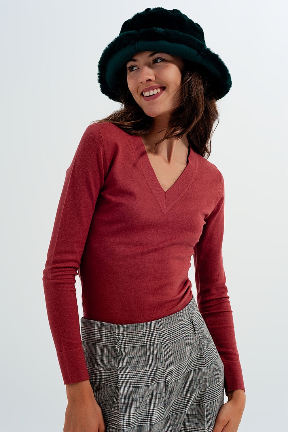 Q2 - Neck Jumper in Rust - 1 COLOR -