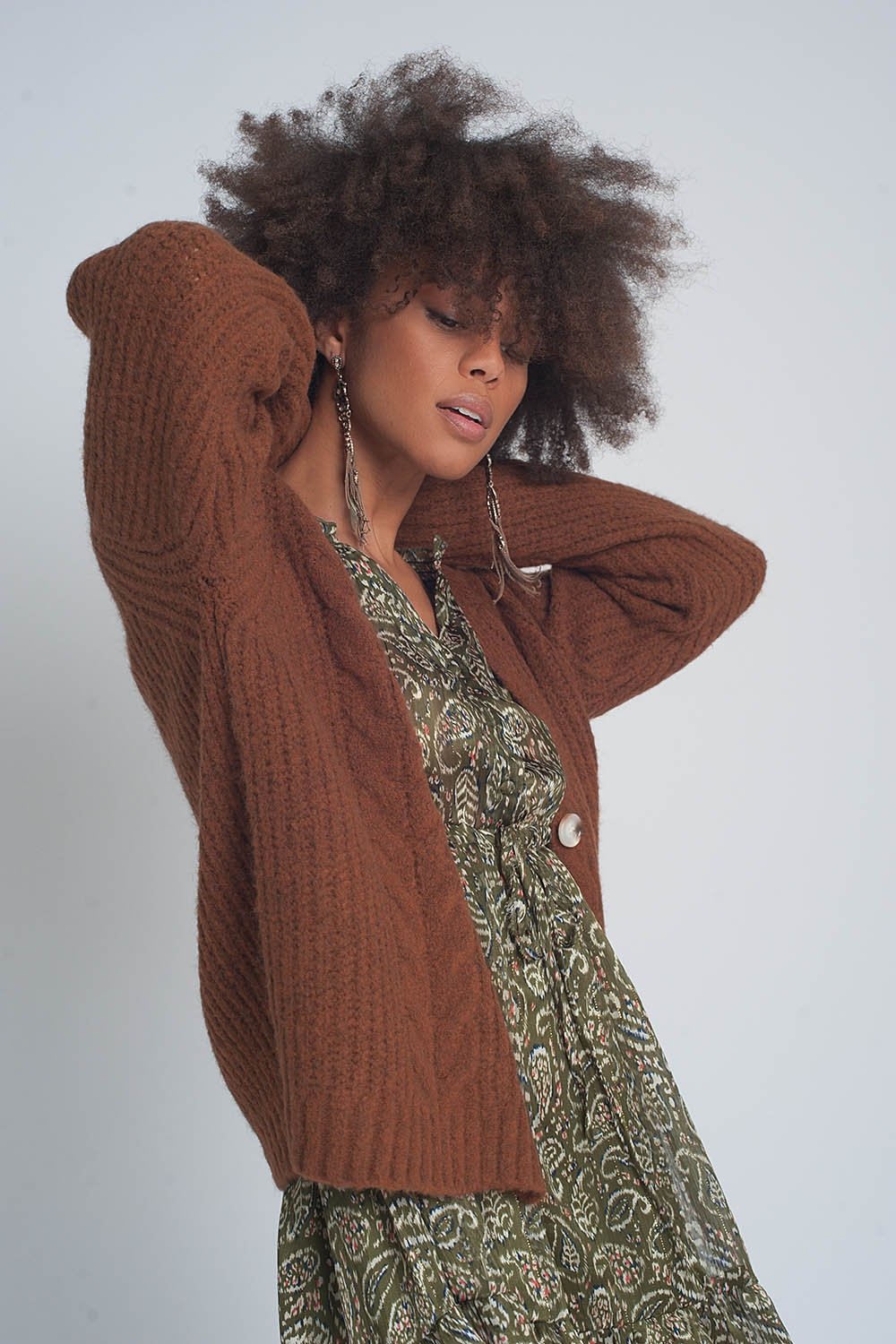 Q2 - Chunky Knit Cardigan in Brown - 1 COLOR -