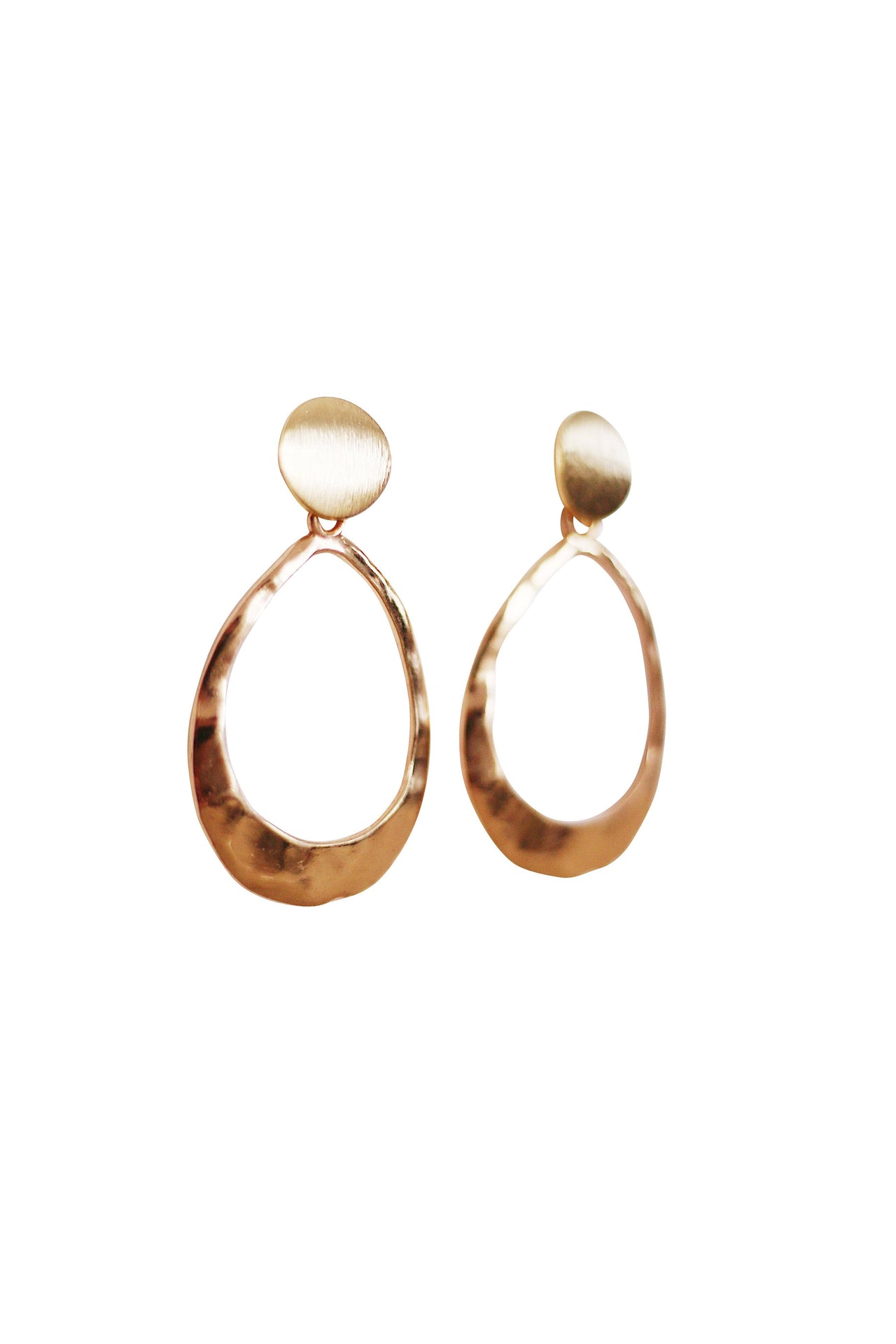 Christy Jean - Kinsley Geometric Oval Earrings in Hammered Gold -