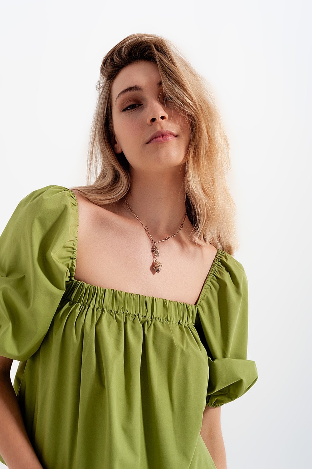 Q2 - Poplin Balloon Sleeve Top in Green - 1 COLOR