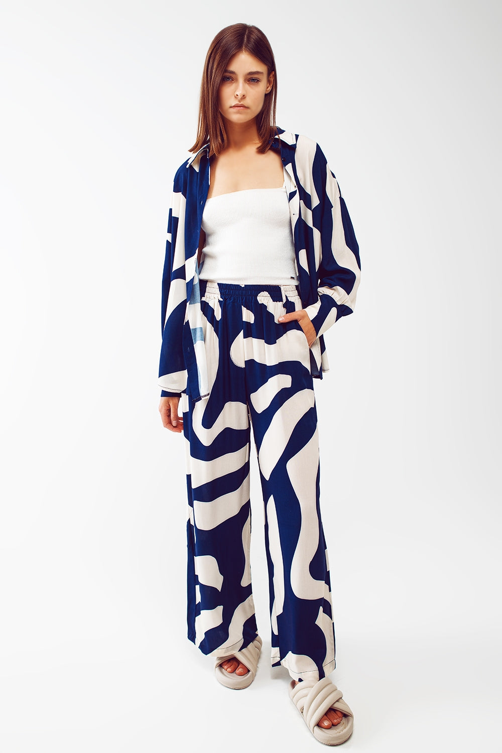 Q2 - Relaxed Wide Leg Pants in Blue Abstract Print - 1 COLOR -