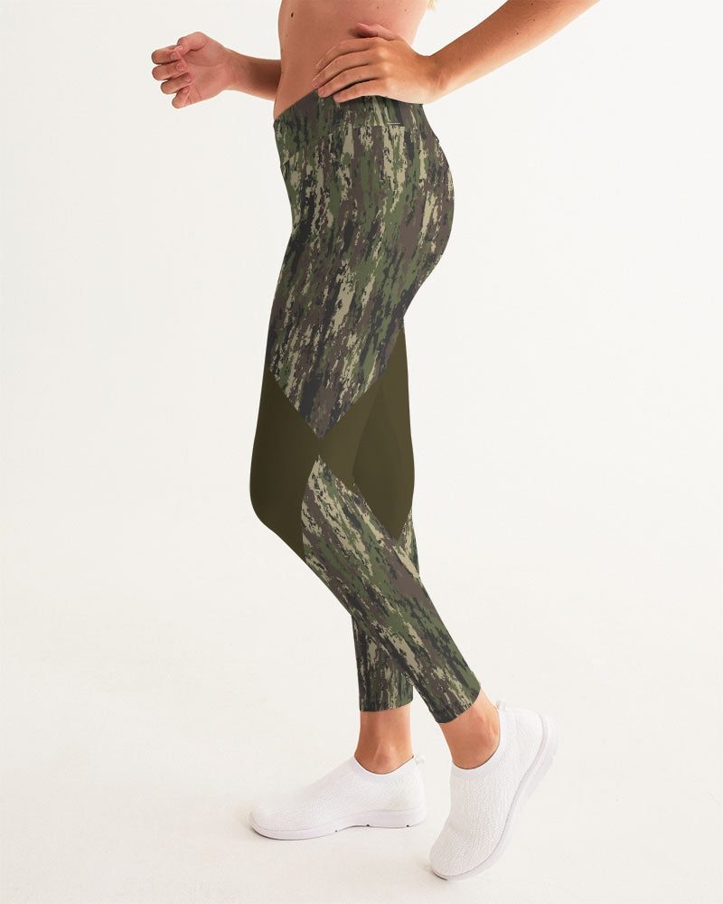 Chaluisant - Graphic Camo Women's Yoga Pants -