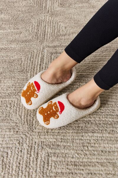 Melody Christmas Gingerbread man Cozy Slippers - T - 1 COLOR -