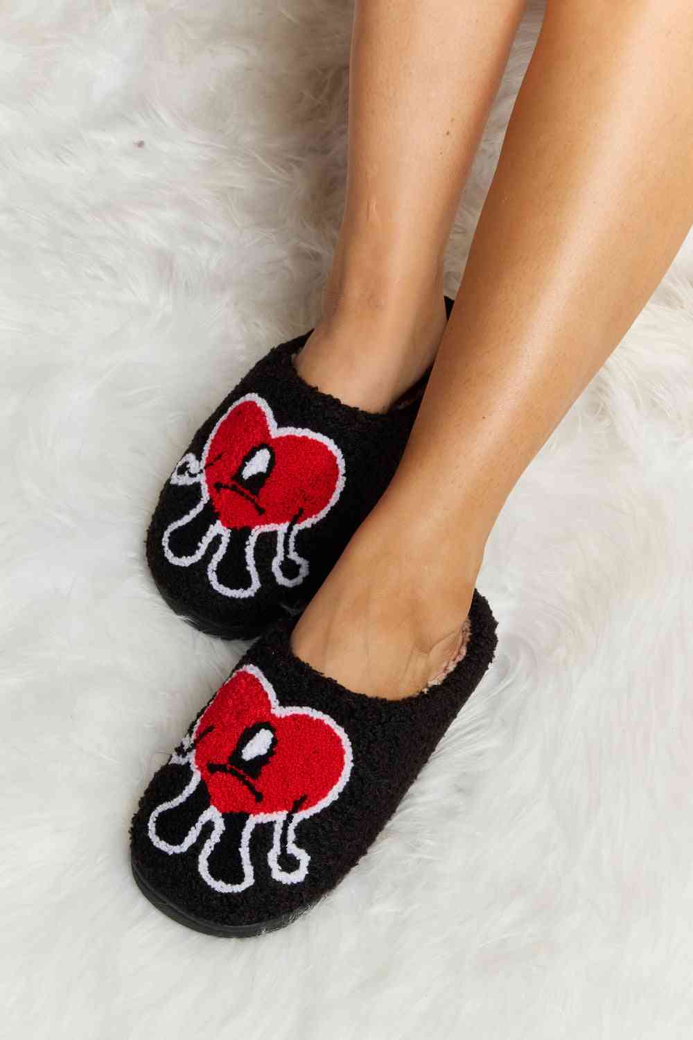 Melody Love Heart Print Plush Slippers - T - 2 COLORS -