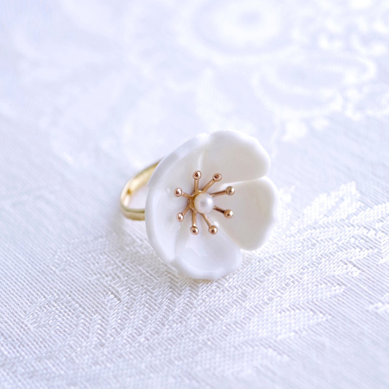 Snow-White Porcelain Plum Blossom Ring -