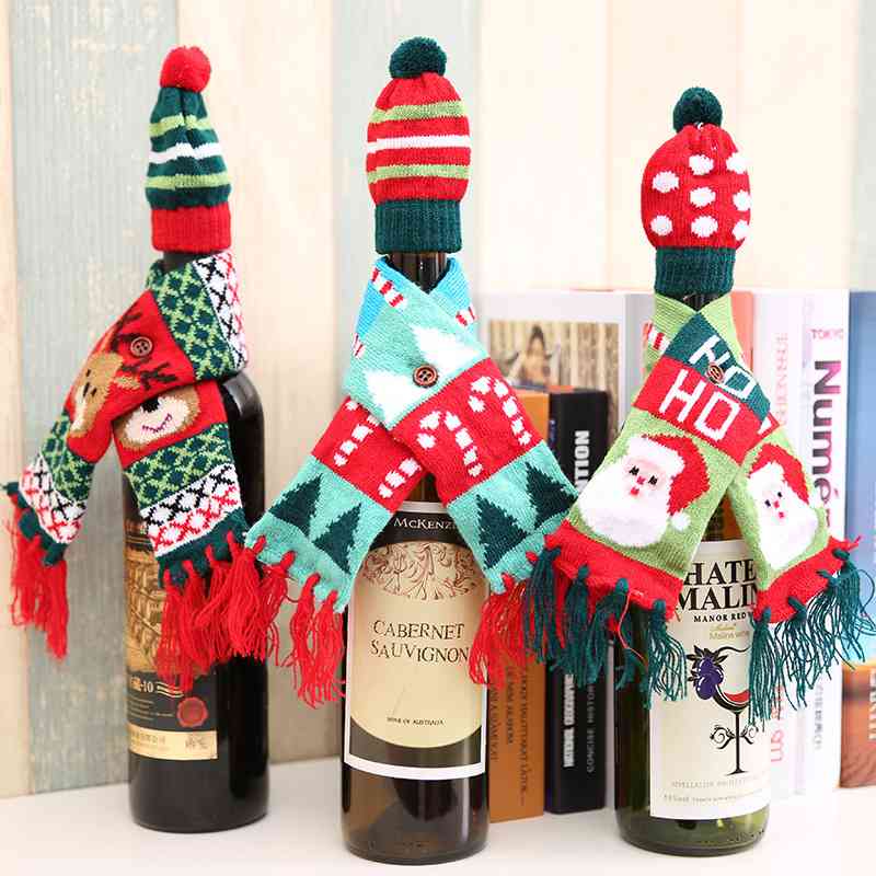 Christmas Hat and Scarf Wine Bottle Decoration - [5-10 DAY DELIVERY] - T - 3 TYPES/STYLES -