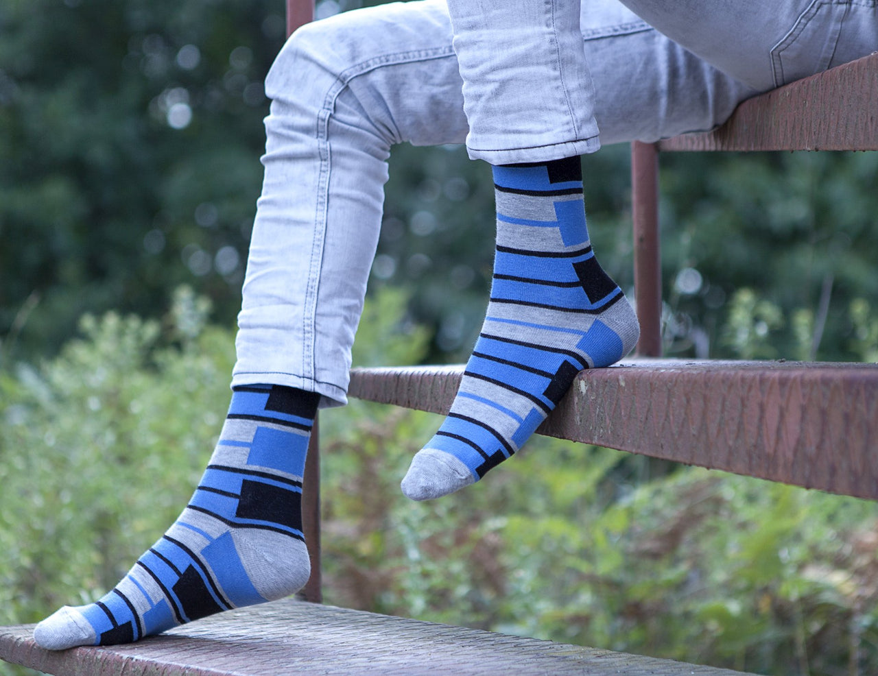 Men's Blue Patterned Socks - 1 COLOR -