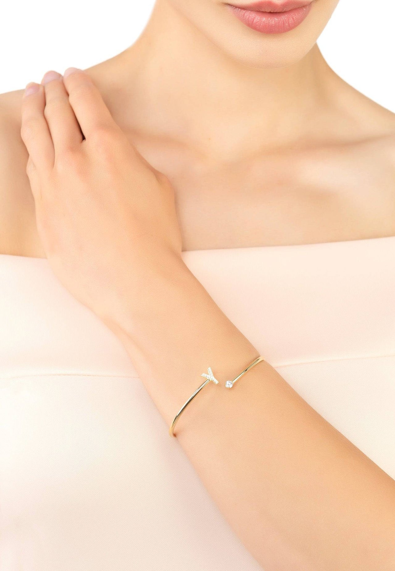 Initial Bangle Gold Y -