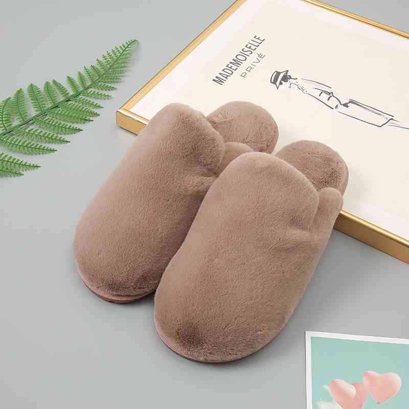 Faux Fur Slippers - T - 5 COLORS -