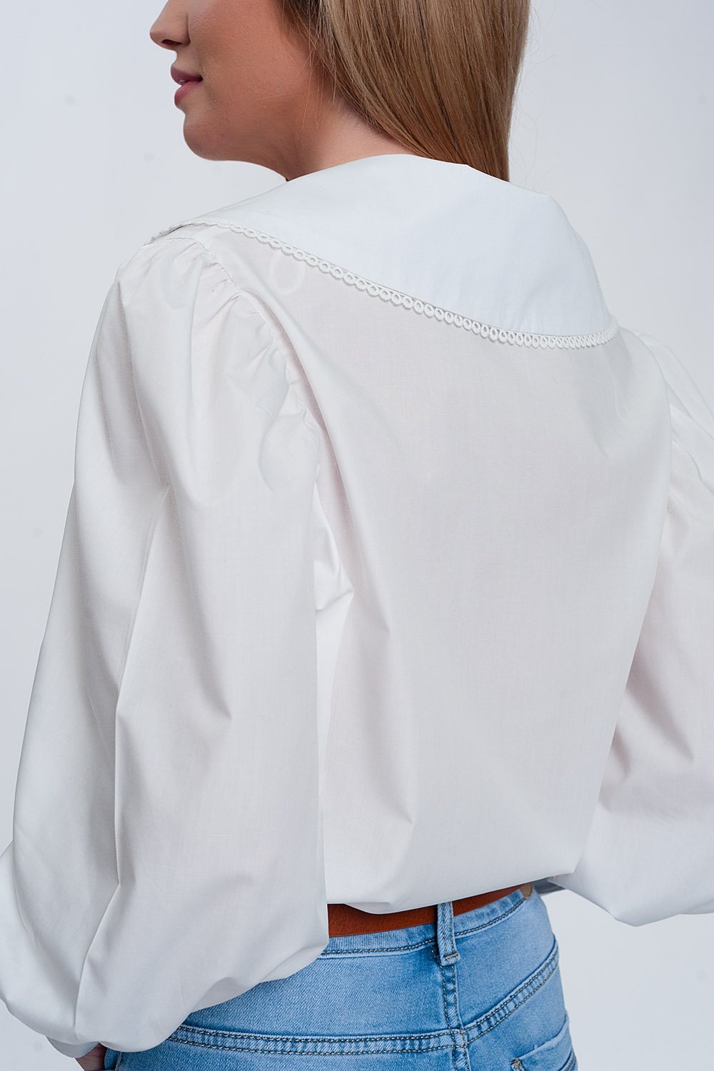 Q2 - Oversized Collared Shirt in White - 1 COLOR