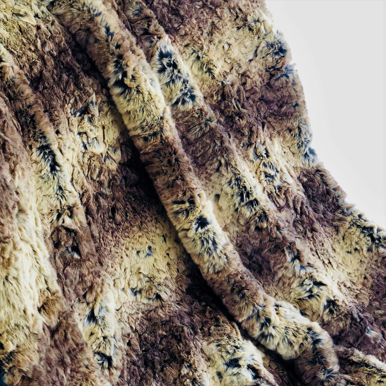 Beige and Brown Chinchilla Faux Fur Luxury Throw - 14 SIZES -