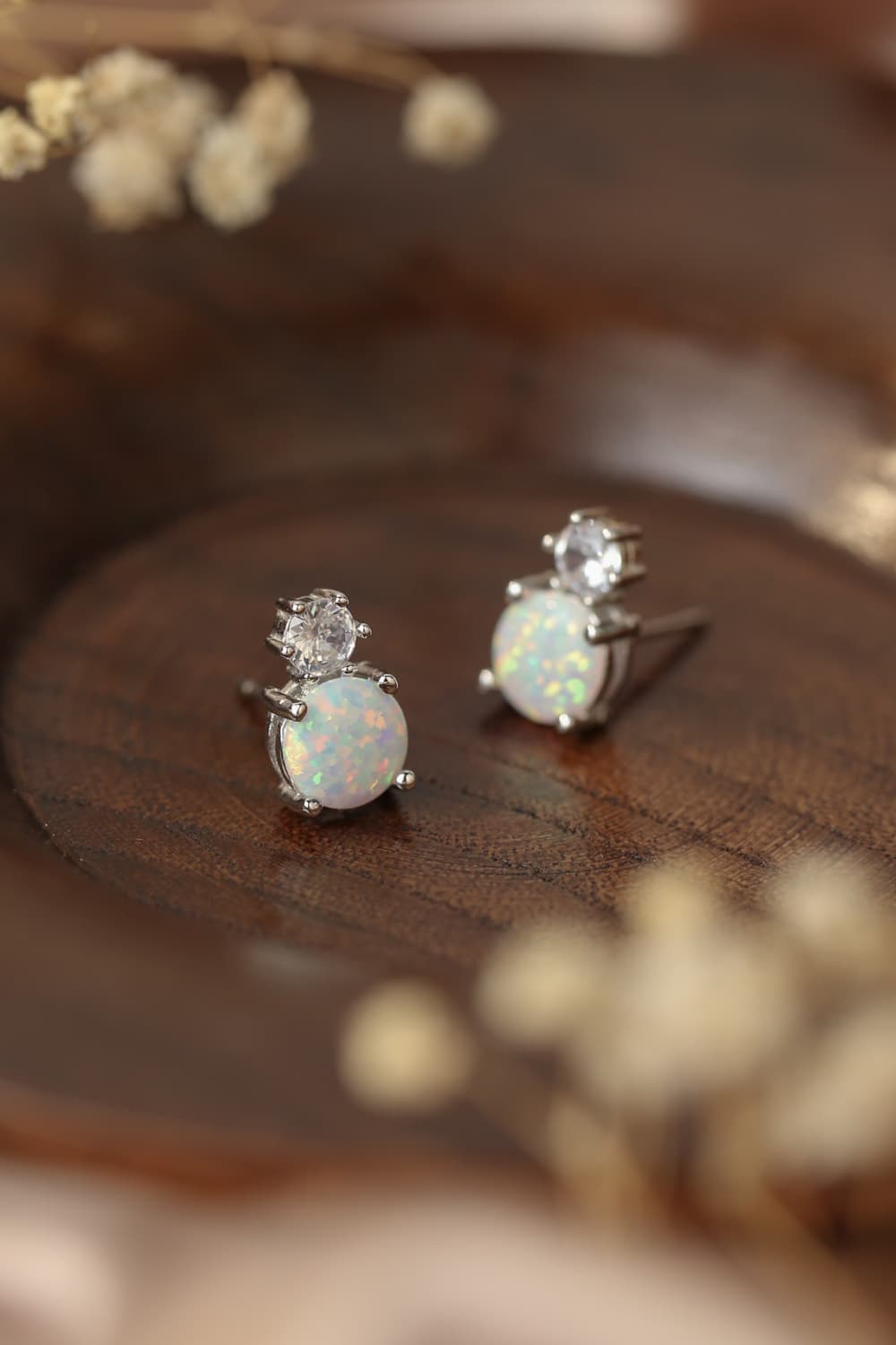 4-Prong Opal Stud Earrings - T - 2 COLORS -