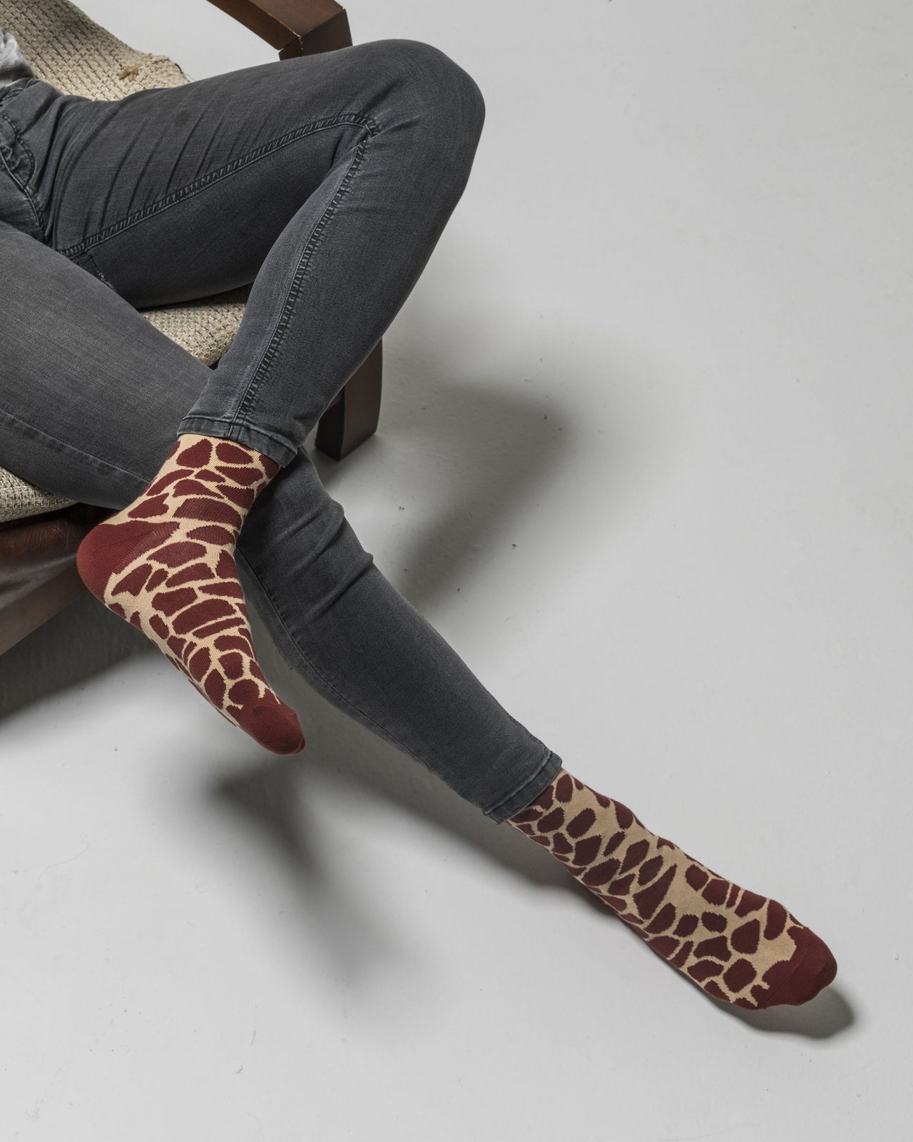 Men's Giraffe Socks - 1 COLOR -