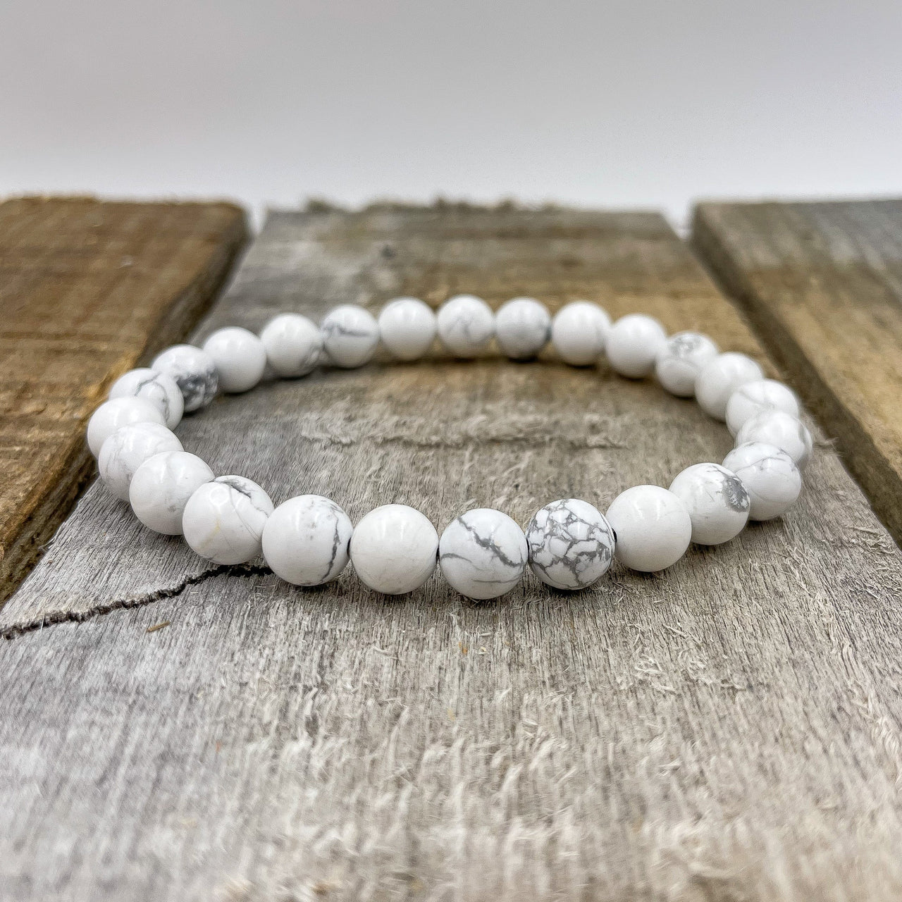 Union - White Howlite Gemstone Beaded Bracelet -