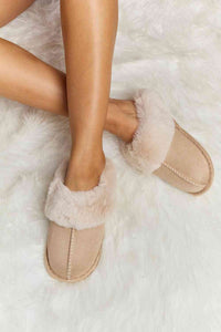 Thumbnail for Melody Fluffy Indoor Slippers - T - 5 COLORS -