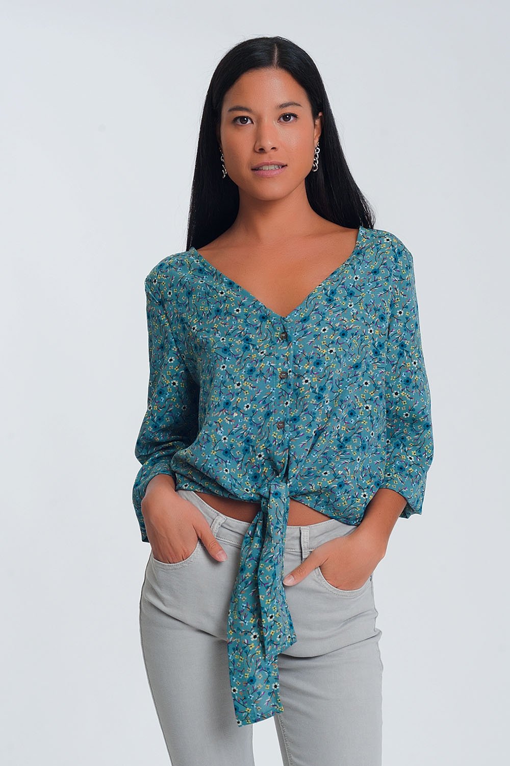 Q2 - Long Sleeve v Neck Blouse With Button Detail in Green Floral Print - 1 COLOR -