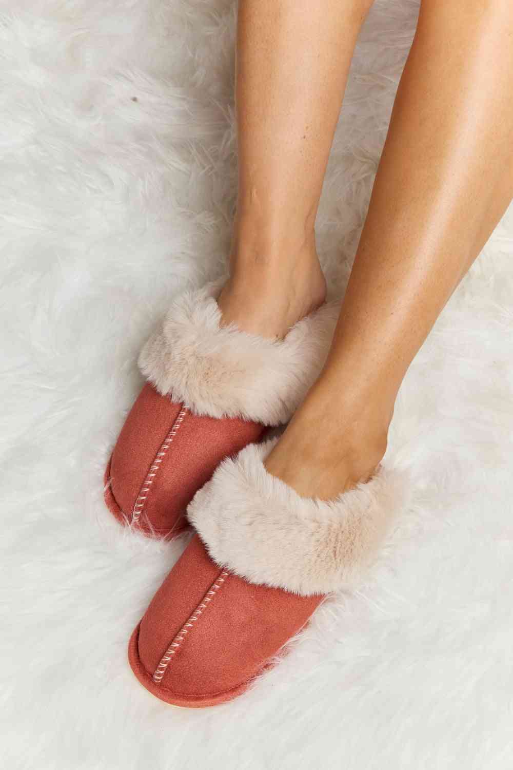 Melody Fluffy Indoor Slippers - T - 5 COLORS -