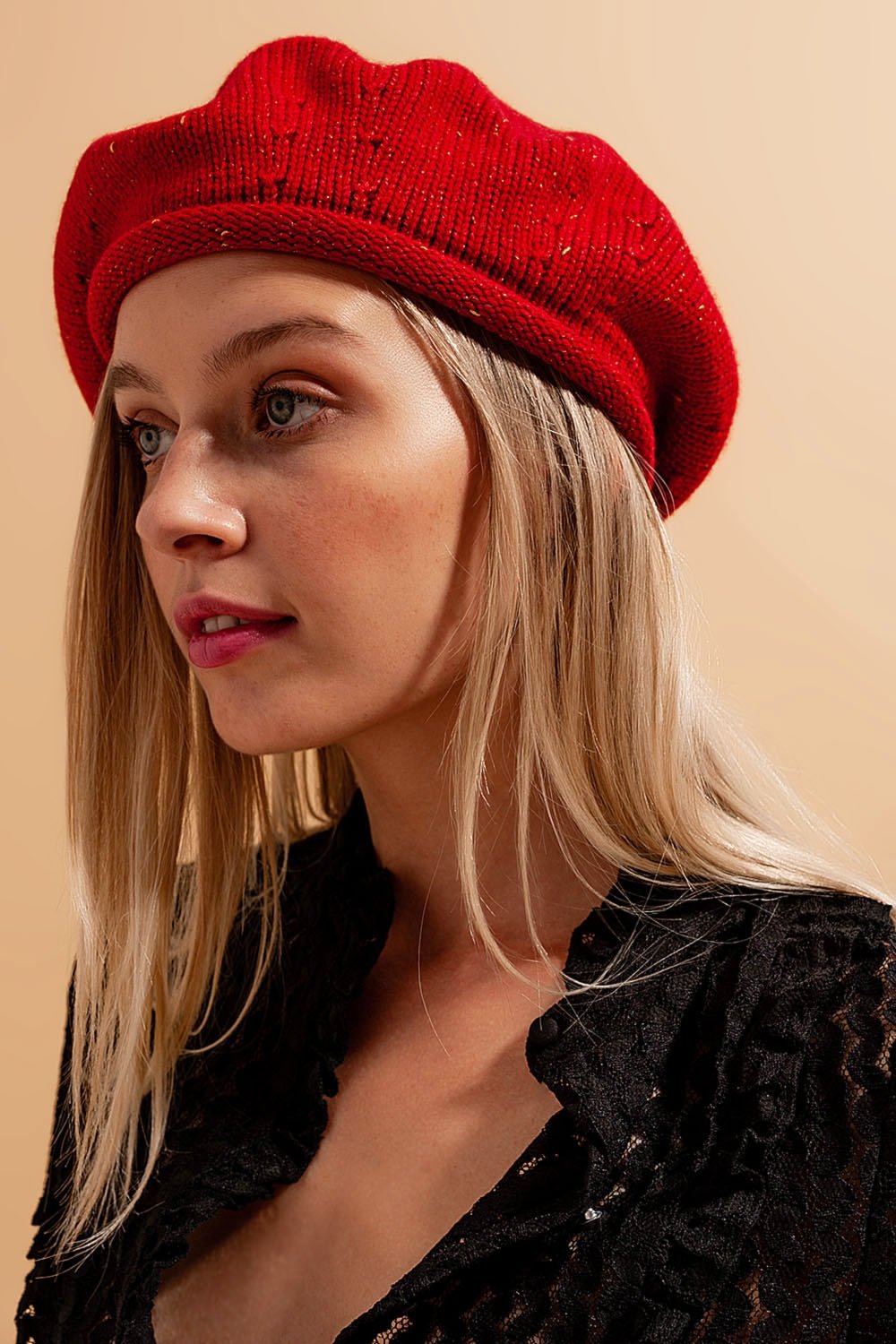 Q2 - Wool Beret in Red - 1 COLOR -