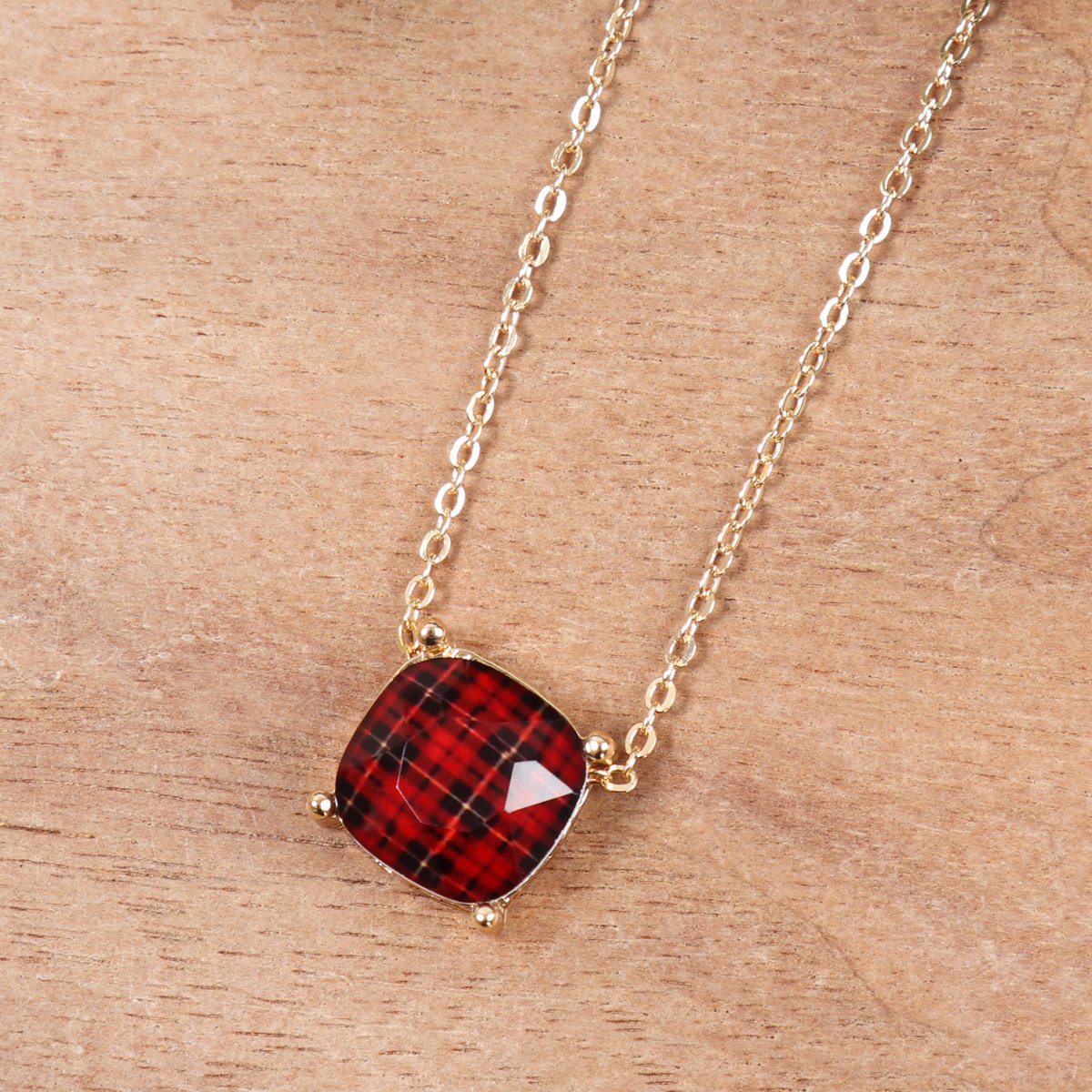 Riah Fashion - Buffalo Checkered Chain Necklace -