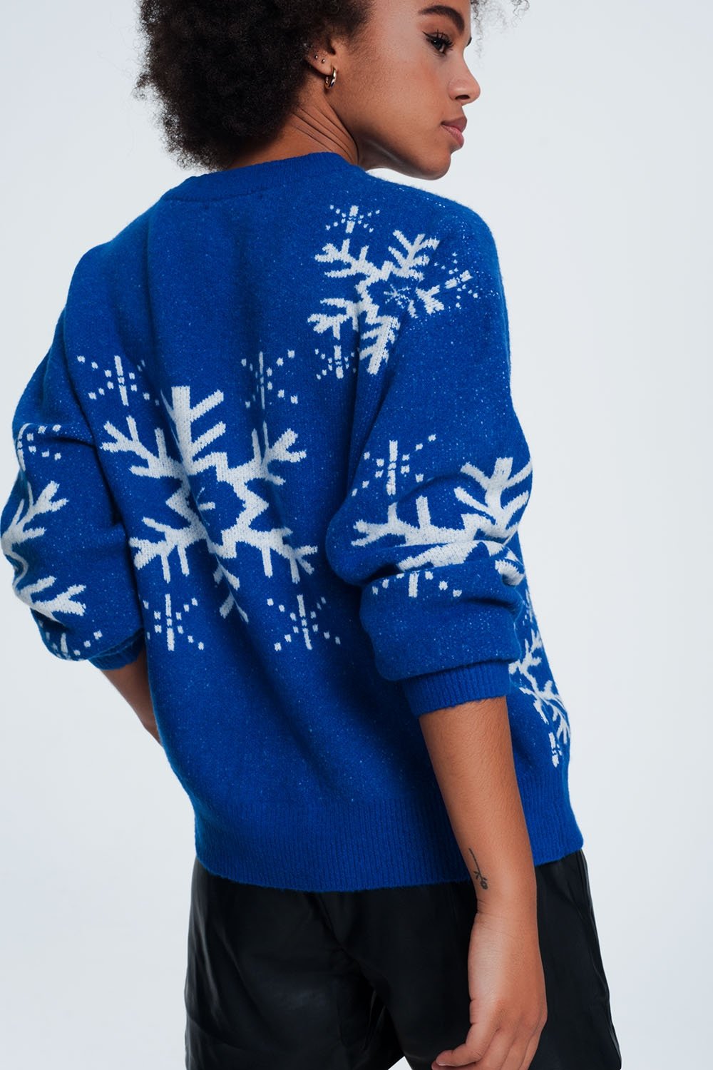 Q2 - Blue Snowflake Sweater - SM., M - ONLY - 1 COLOR -