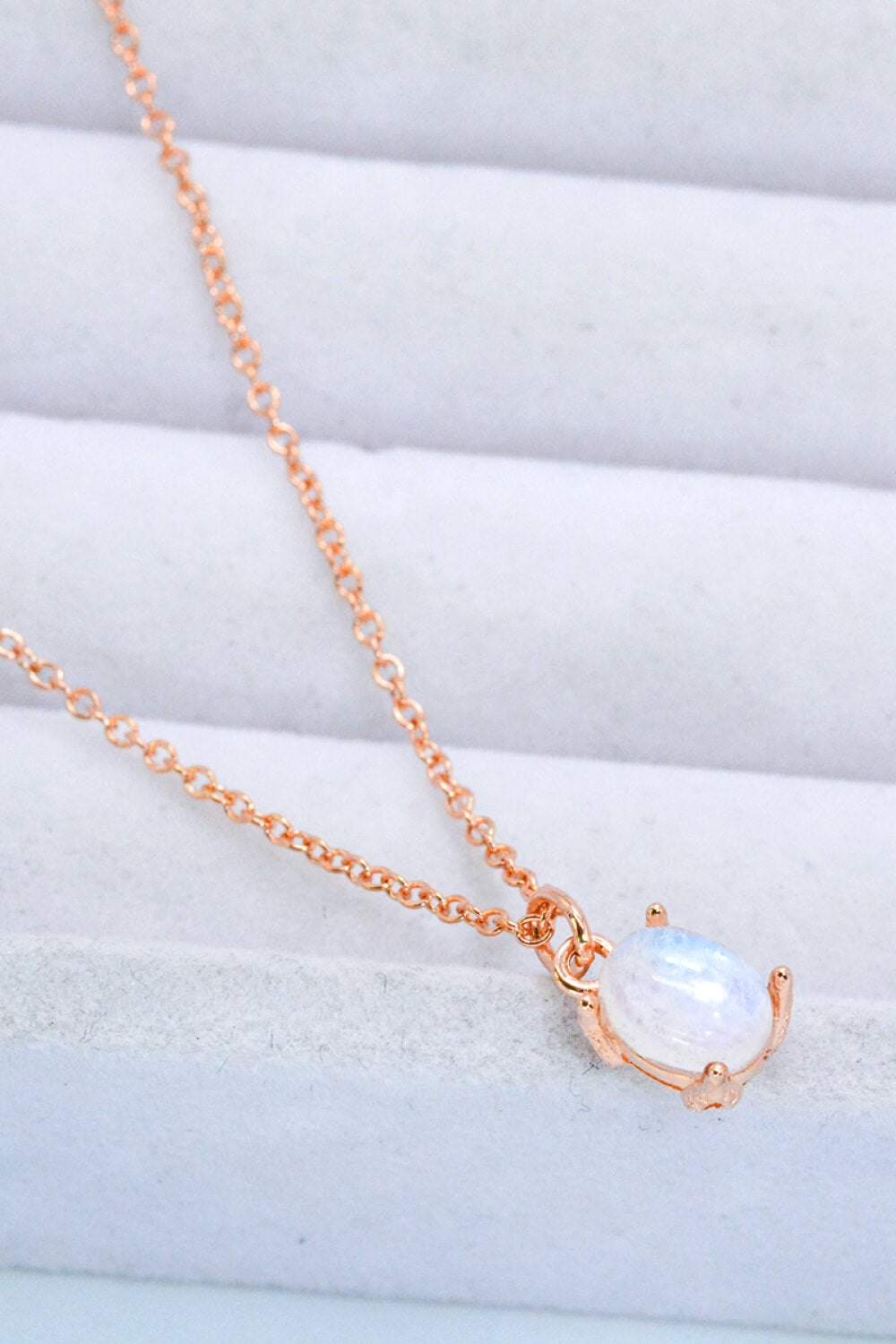 Natural 4-Prong Pendant Moonstone Necklace - T - 2 FINISHES -