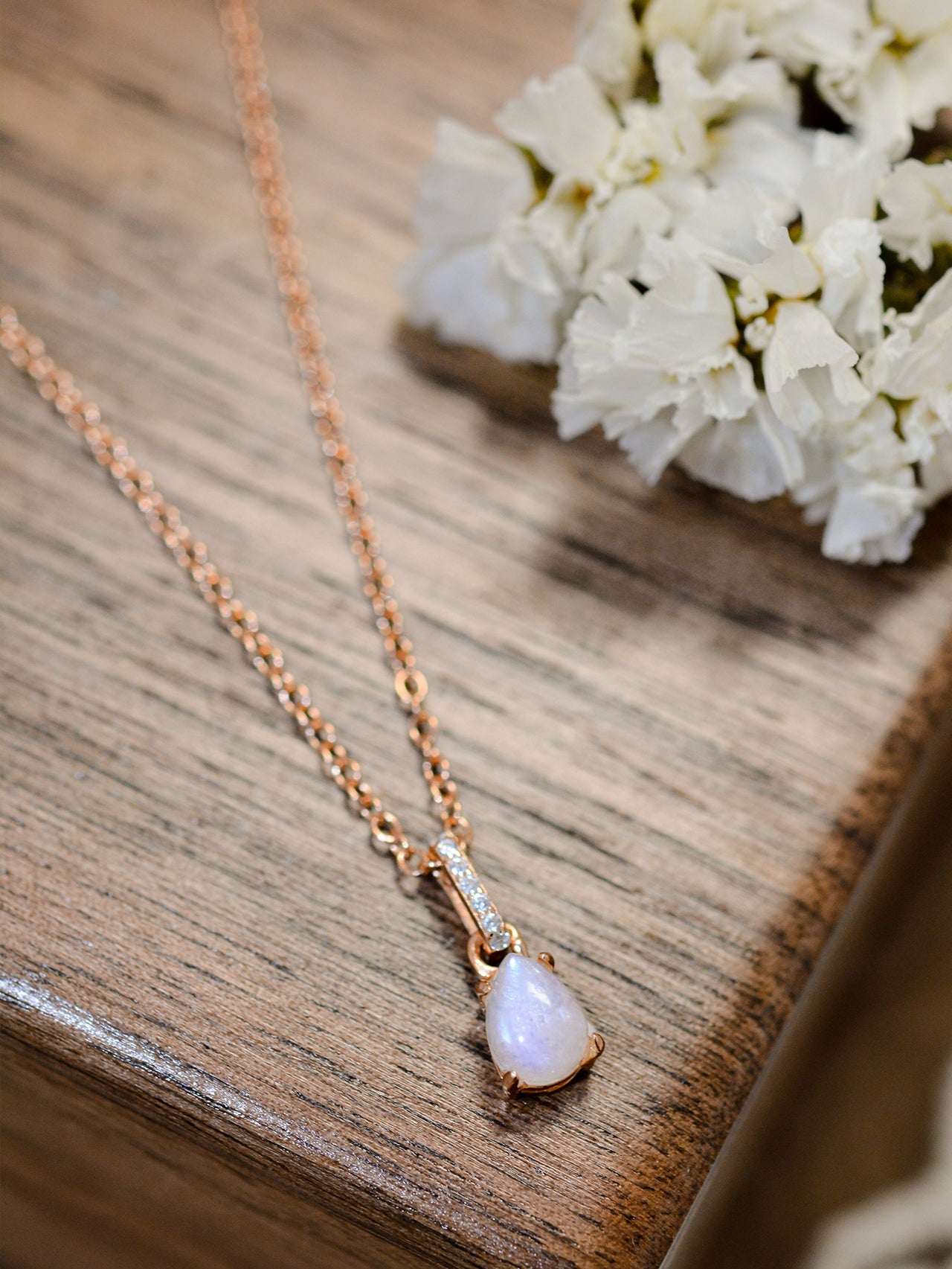 Moonstone Teardrop Pendant Necklace - T - 1 FINISH -