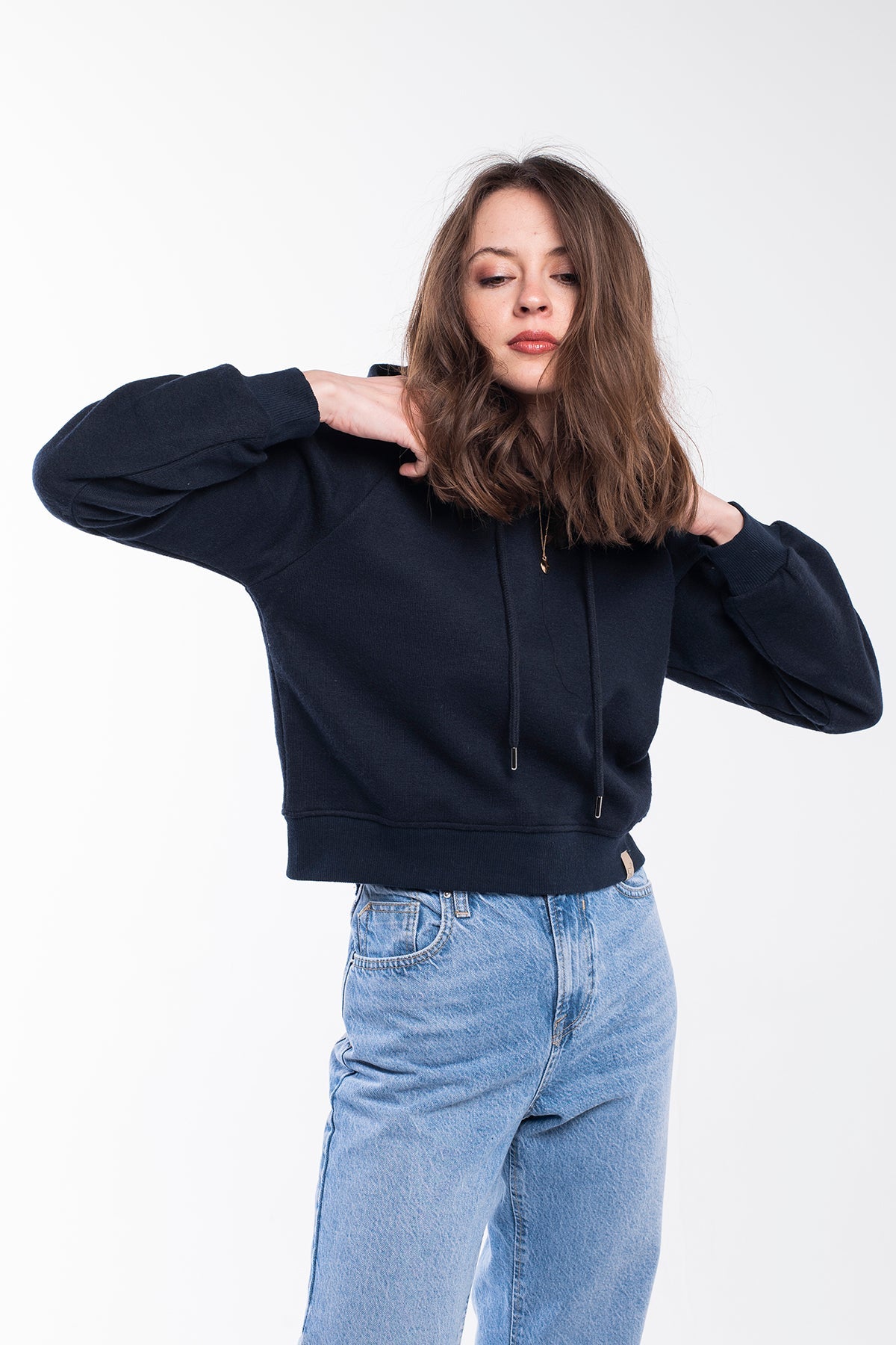 Bee & Amp - Short Hoodie - 4 COLORS -