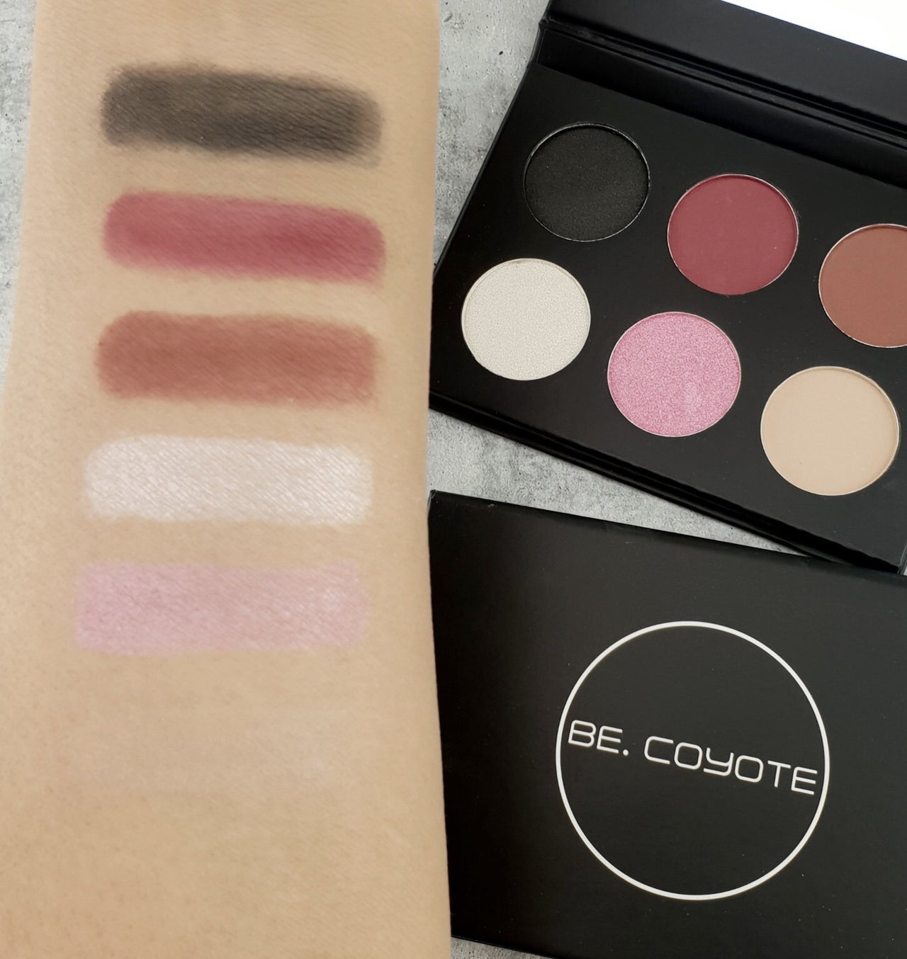 Silent Empire AU - Eyeshadow Palette "Absolutely Delicious" -