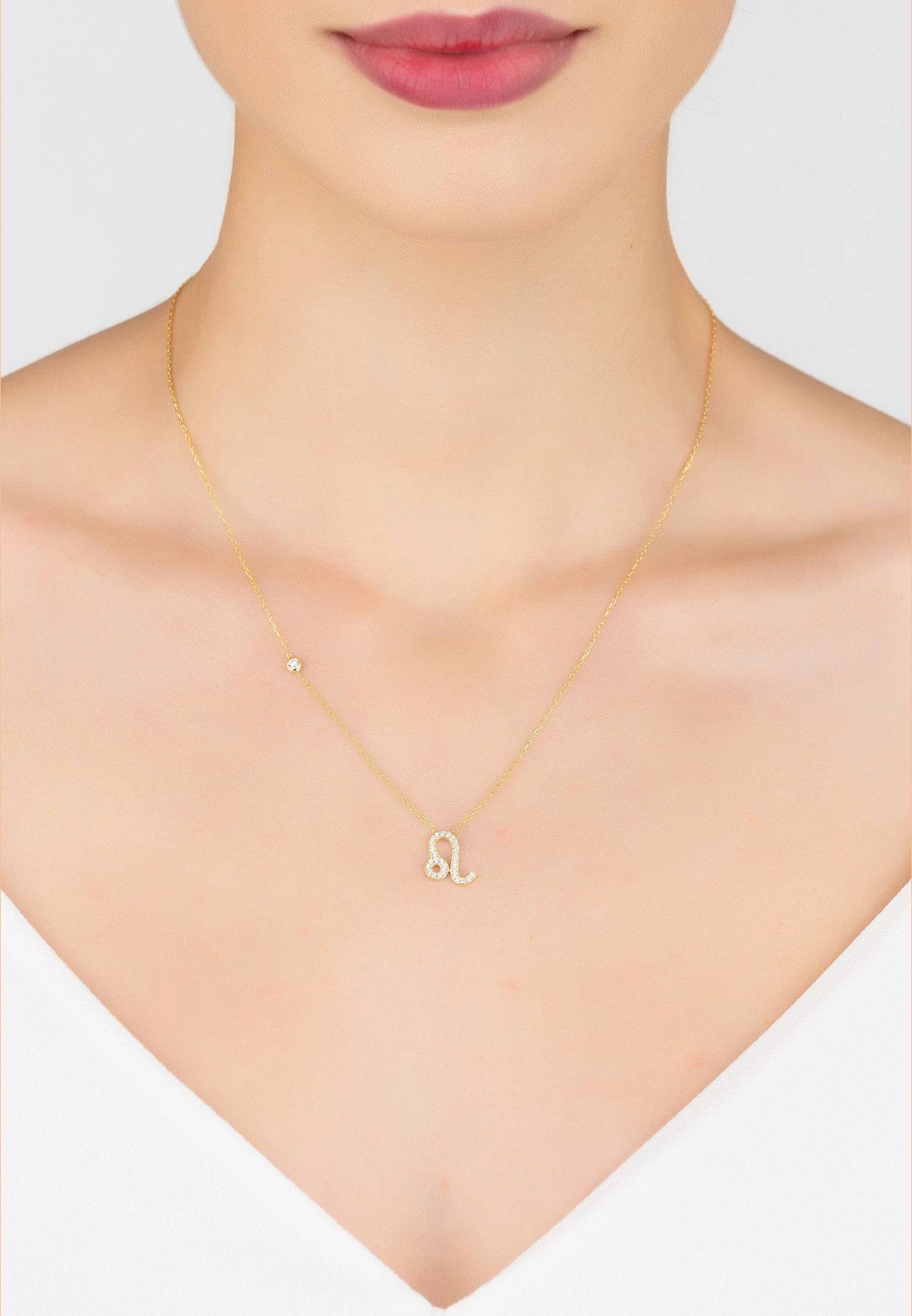 Zodiac Star Sign Pendant Necklace Gold Leo -