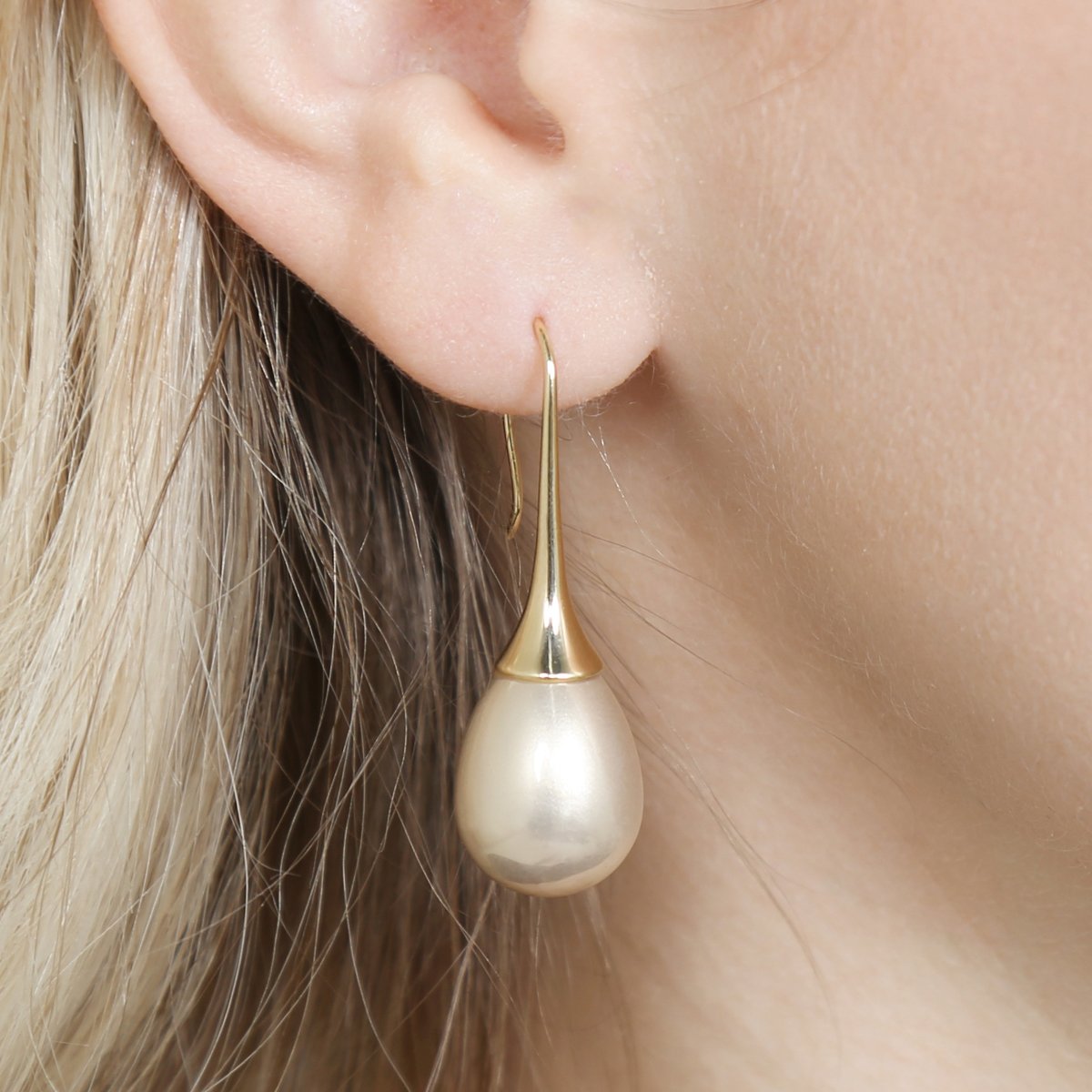 Teardrop Pearl Pull Trough Earrings - 4 COLORS -