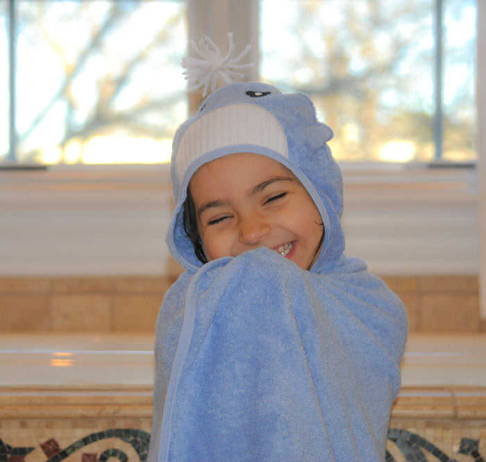 Little Ashkim - Bamboo Rayon Whale Hooded Turkish Towel: Little Kid -