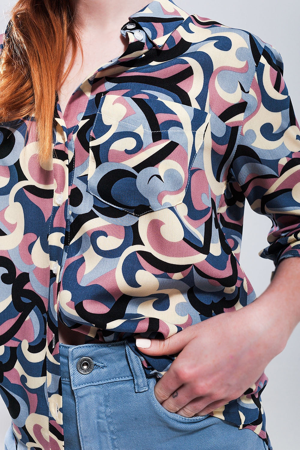 Q2 - Relaxed Shirt in 70s Retro Print - 1 COLOR -