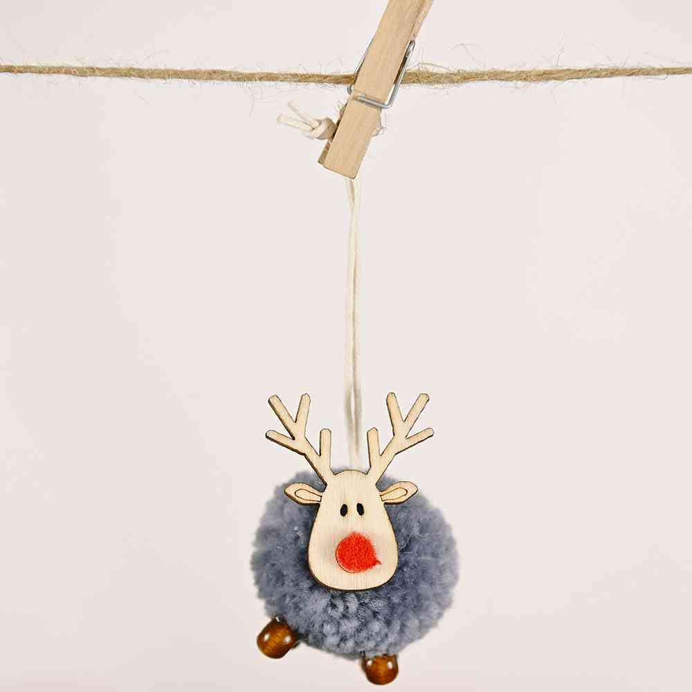 4-Piece Reindeer Hanging Ornaments - [5-10 DAY DELIVERY] - T - 4 PCS. -