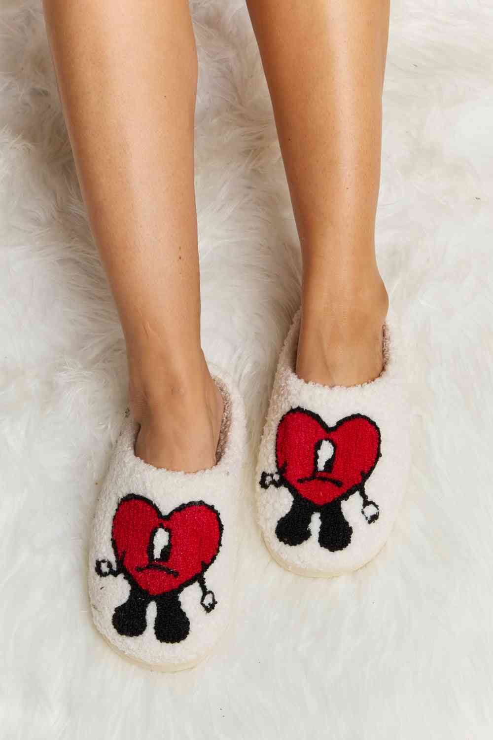 Melody Love Heart Print Plush Slippers - T - 2 COLORS -