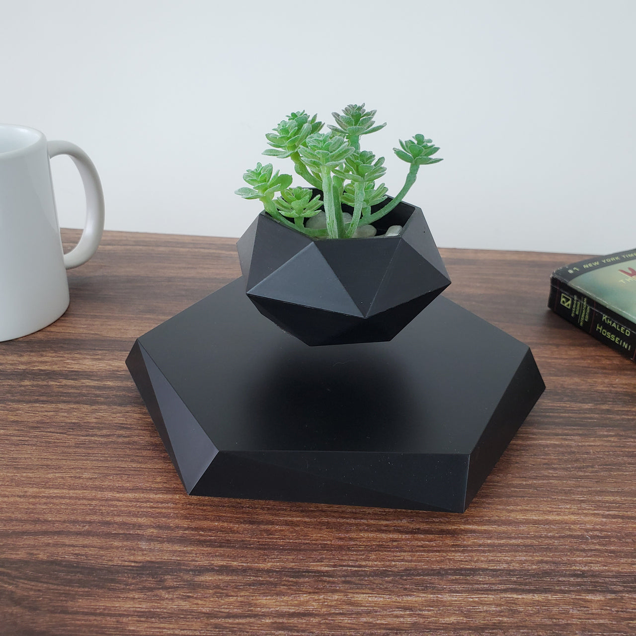 Magnetic Levitation Plant Holder - Floating Flower Pot - Rotating - [5-15 DAY DELIVERY] -