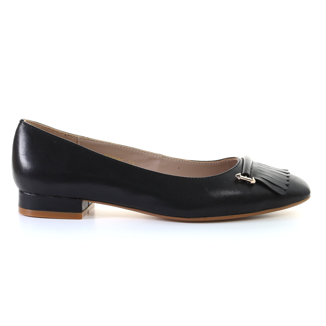 Tassel Leather Square Toe Ballerina (Black)