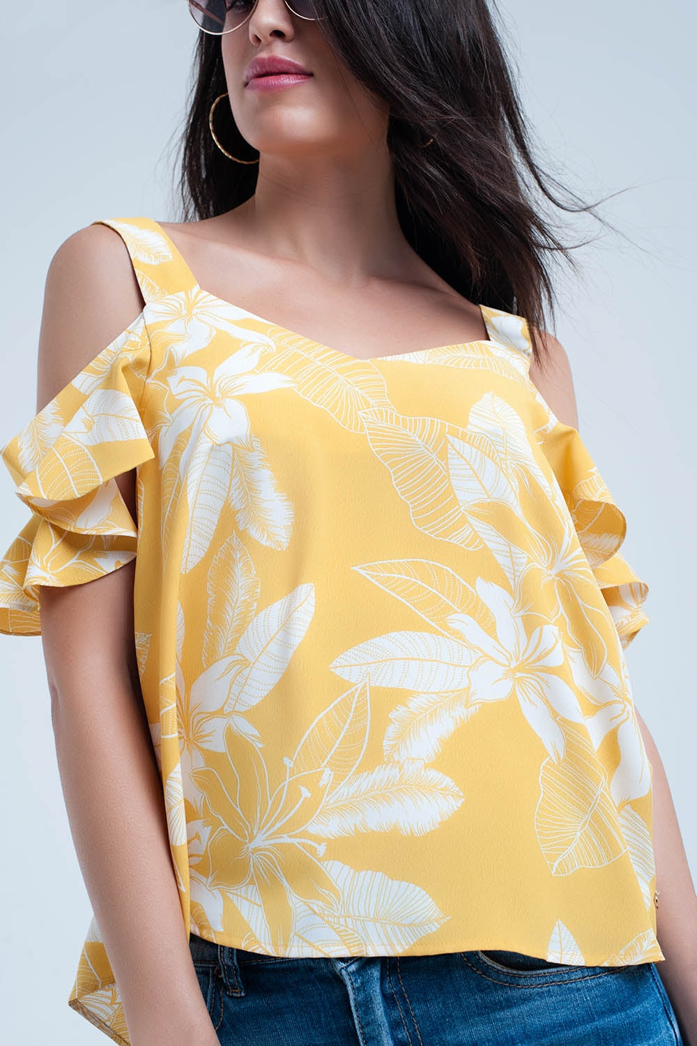 Q2 - Yellow Flower Top and Ruffles Detail - 1 COLOR