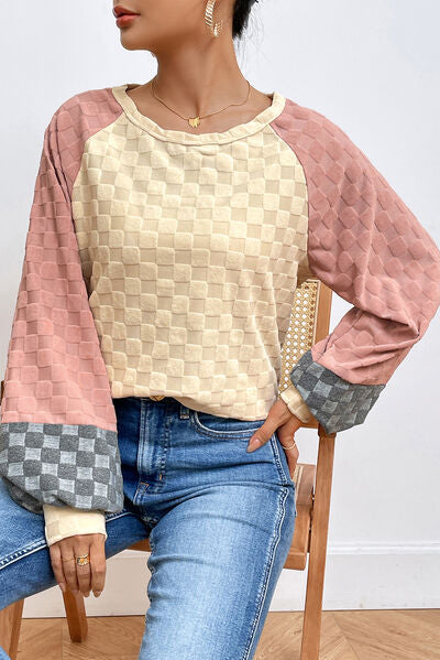 Checkered Contrast Round Neck Long Sleeve T-Shirt - T - 1 COLOR -