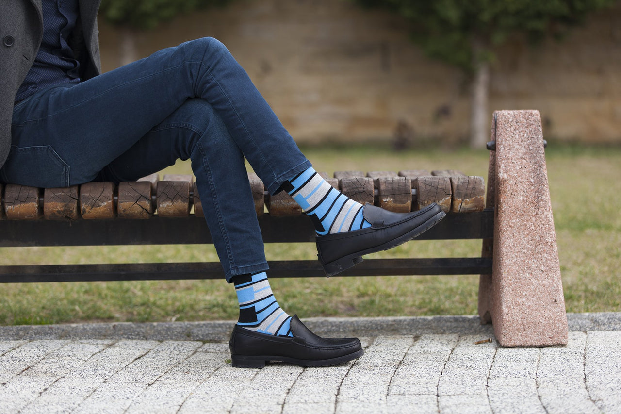 Men's Blue Patterned Socks - 1 COLOR -