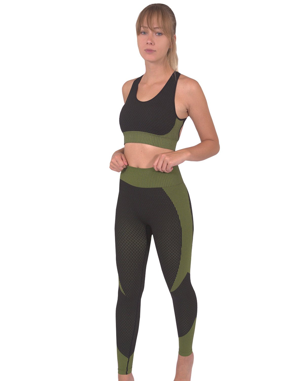 Savoy - Trois Seamless Leggings & Sports Top 2 Set - Black With Green - 2 PCS - 1 COLOR -