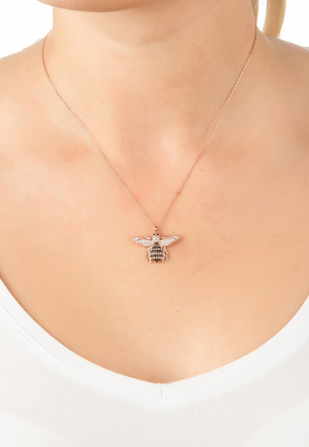 LATELITA - Honey Bee Pendant Necklace Gold -