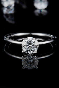 Thumbnail for 1 Carat Moissanite 925 Sterling Silver Solitaire Ring