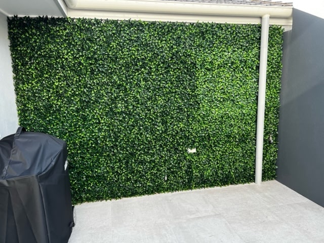 Spring Sensation Artificial Green Wall 40" X 40" 11SQ FT UV Resistant -