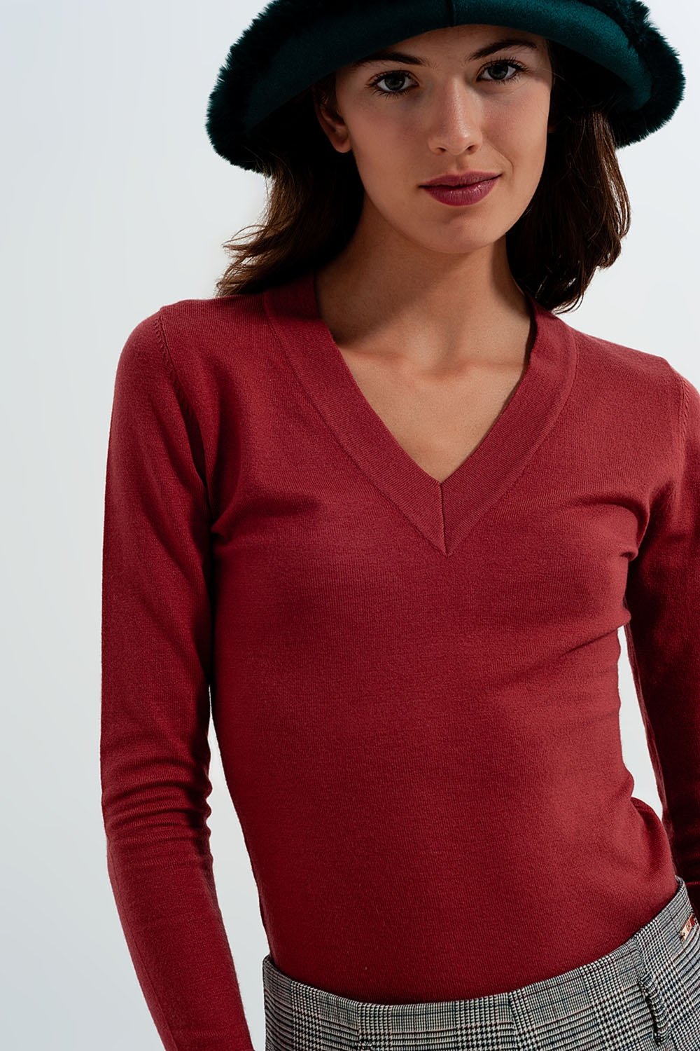 Q2 - Neck Jumper in Rust - 1 COLOR -