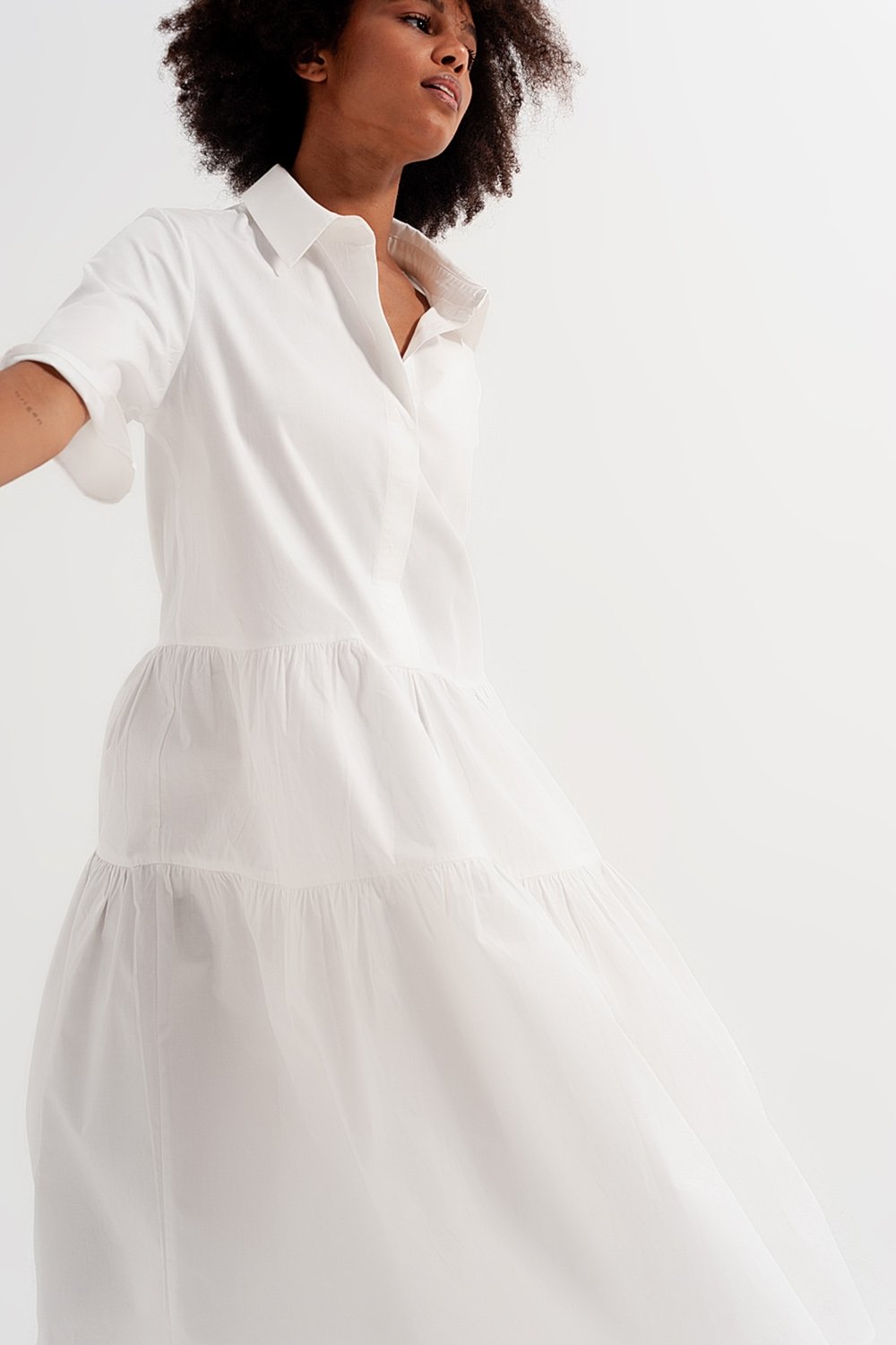 Q2 - Shirt Buttoned Dress Poplin Short Sleeve in White - 1 COLOR -