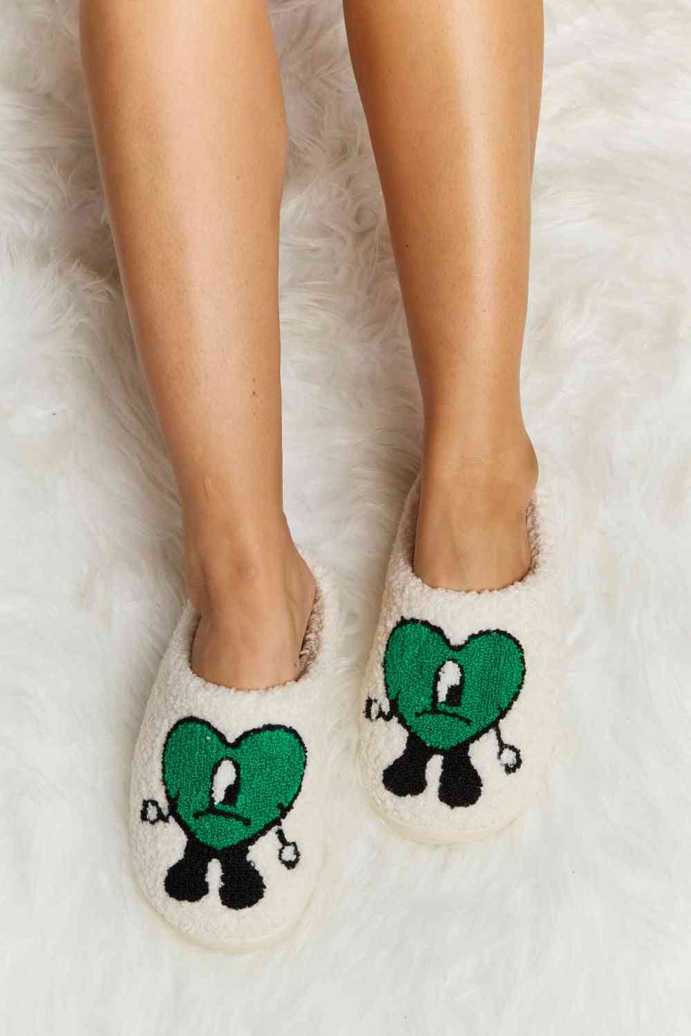 Melody Love Heart Print Plush Slippers - T - 2 COLORS -