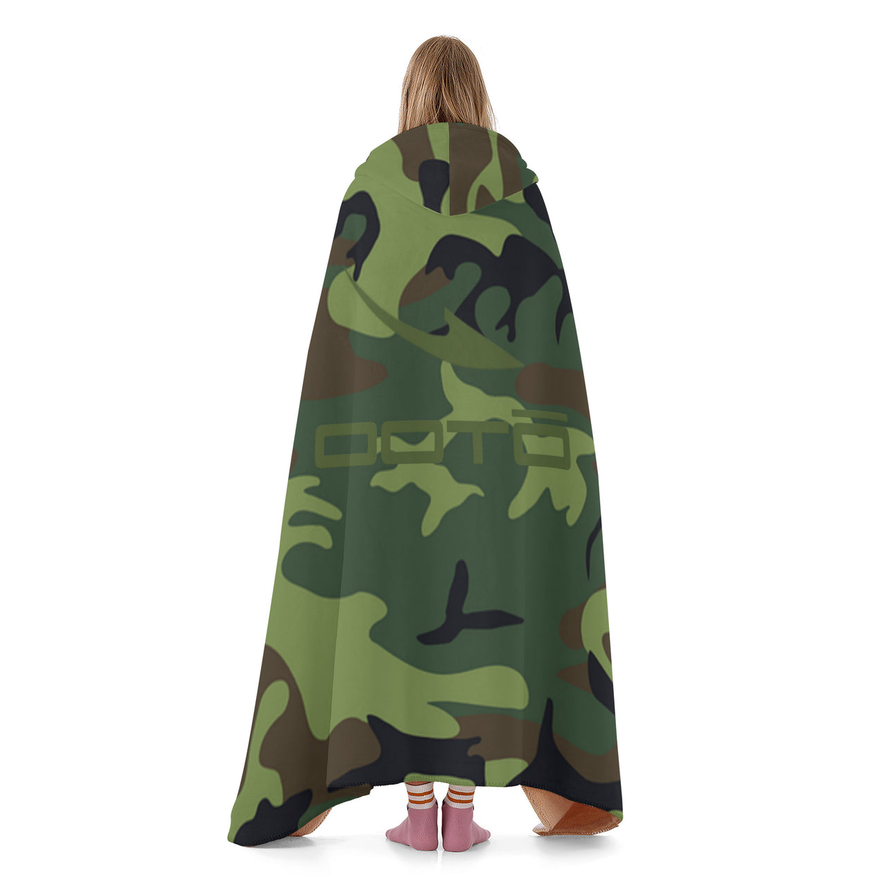 OOTO - CAMO - SF_F15 Hooded Blanket - 1 COLOR -