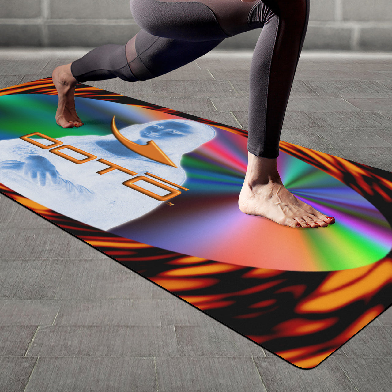 OOTO - Yoga Mat - Davincis' Mona Lisa en prismatic orange ordeal