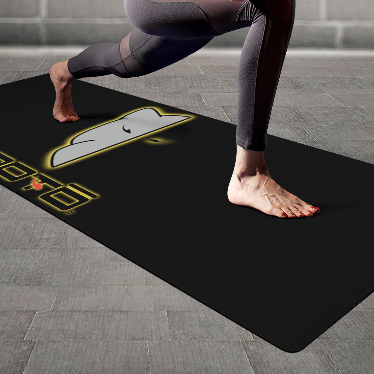 OOTO - Yoga Mat - All Leopards leap